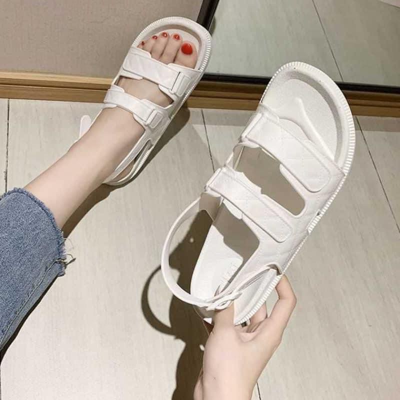 (Có 3 Màu) Sandal nữ thời trang 2 quai ngang kẻ caro cá tính