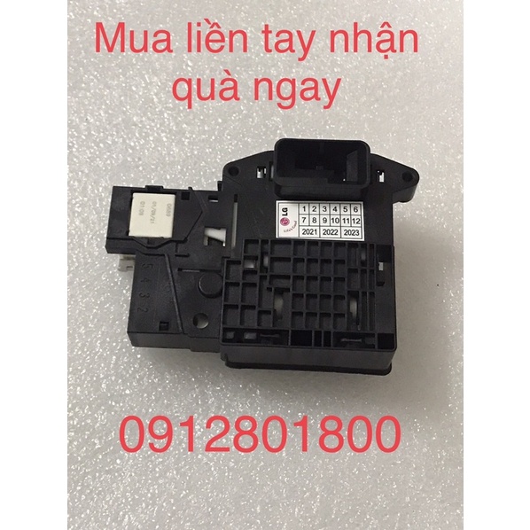 Công tắc cửa máy giặt cửa ngang LG inverter 4 chân - Khoá cửa máy giặt LG cửa ngang Loại đẹp chính hãng