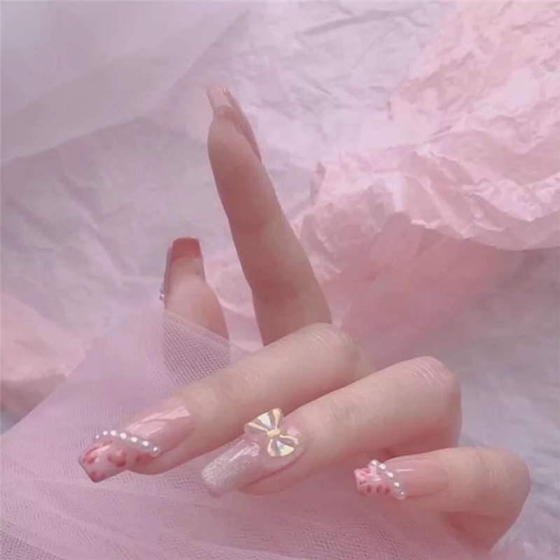 Bộ 24 móng tay giả Cotremyp đính ngọc trai/ngọc trai nhã nhặn