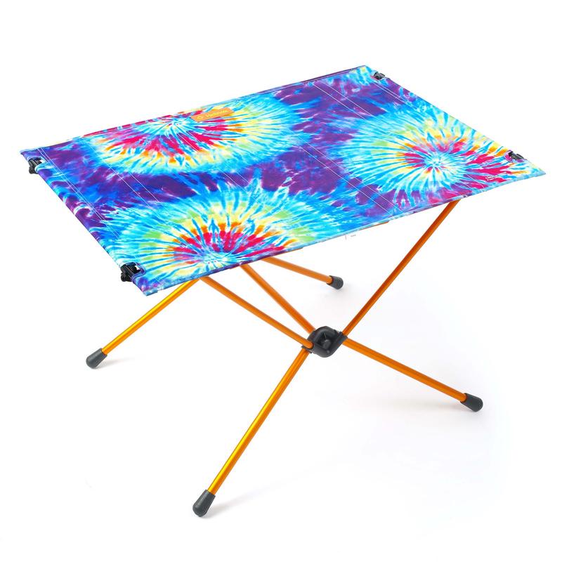 Bàn dã ngoại xếp gọn Helinox Table One Hard Top Tie Dye