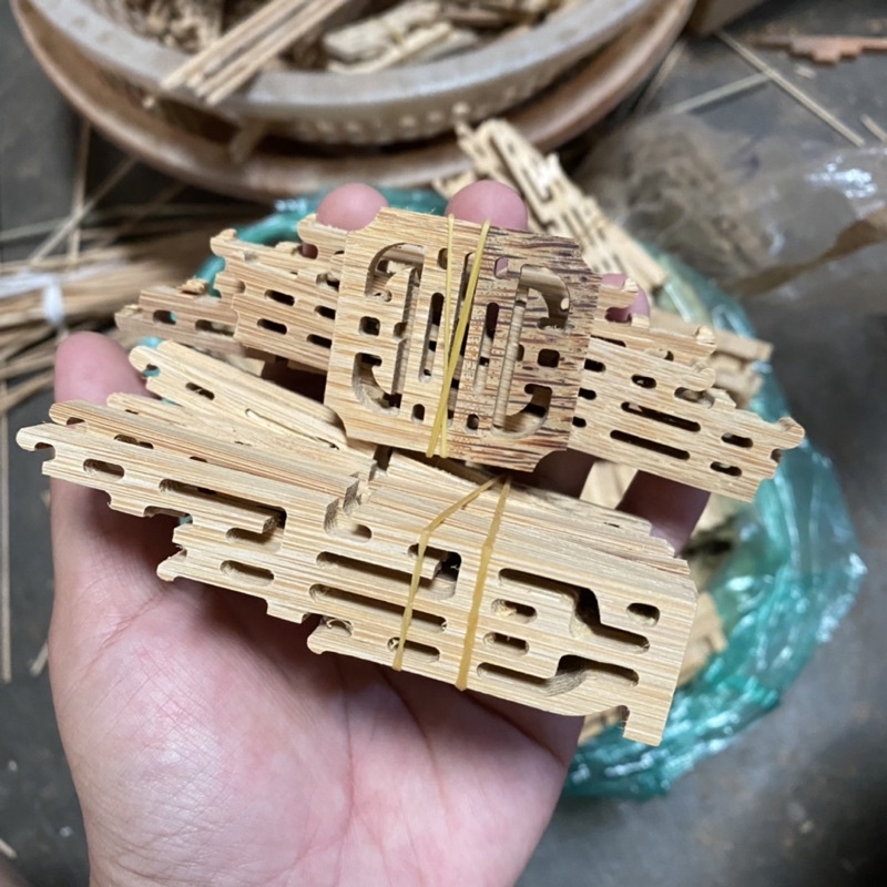 Bộ chạm chân cửa mẫu tàu siêu rẻ đẹp, chi tiết 11 món - phụ kiện lồng chim cao cấp
