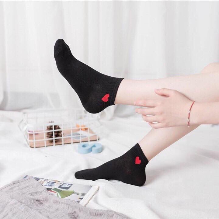 Tất nữ hình trái tim cổ ngắn phong cách Hàn Quốc cực đẹp