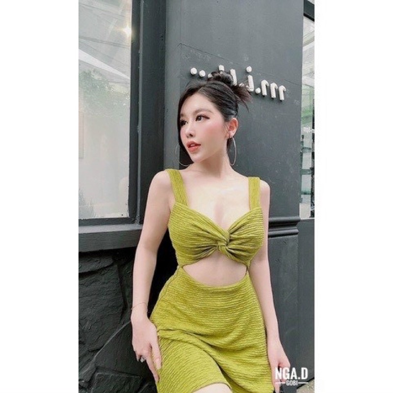 Đầm Xốp Xoắn Ngực Hở Eo Có Mút Sẵn -D59-