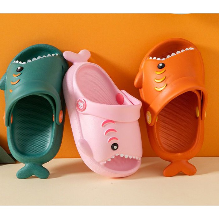Dép Sục Cá Mập Baby Shark Bé Trai Bé Gái Cho Chân Bé 13-18cm Ngộ Nghĩnh