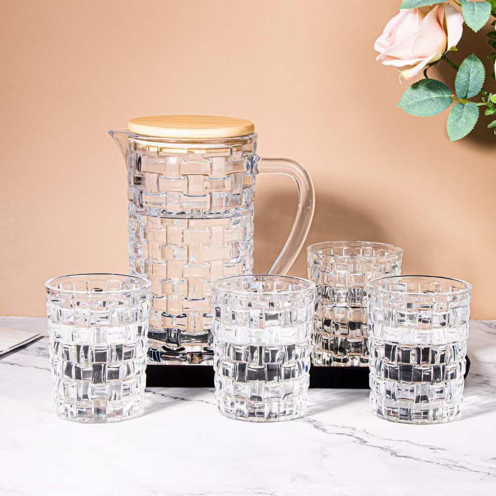 Cốc Thuỷ Tinh chịu nhiệt cao cấp, kiểu dáng độc lạ, an toàn với sức khỏe,nhiều size