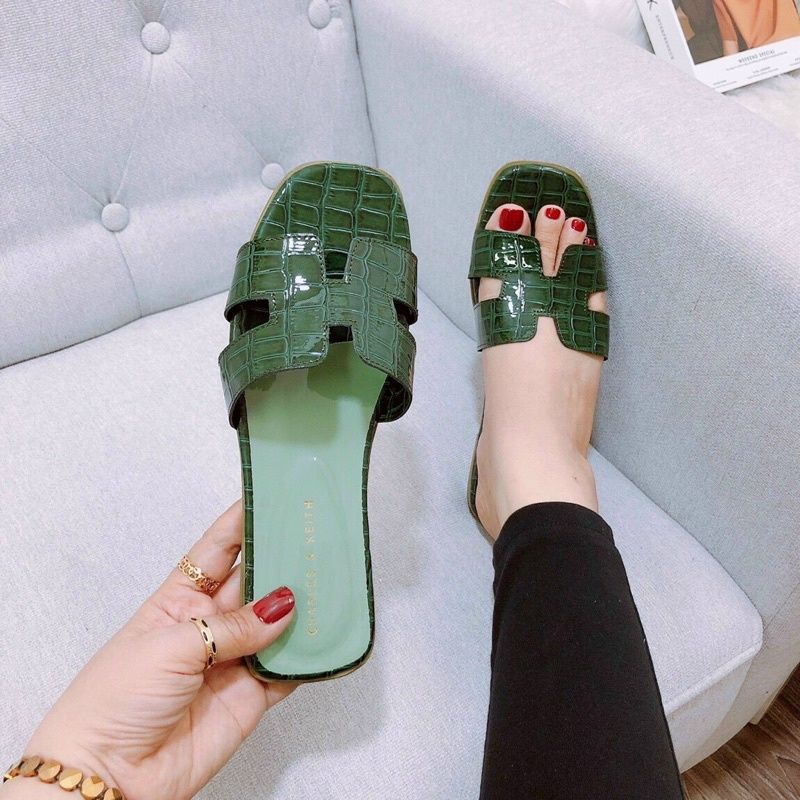 Dép Bản Chữ H Kiểu HM Đế Xẹp Vân Da Bóng Kháng Nước Hàng Cao Cấp Lên Chân Cực Xinh. Chuẩn Form