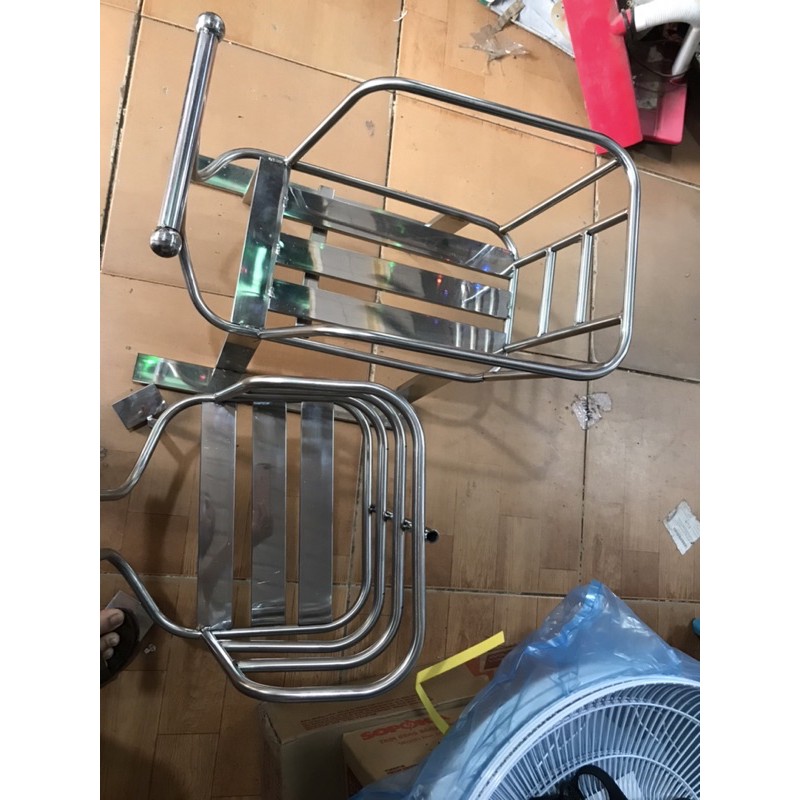 Ghế xe đạp inox rất bền và chắc chắn