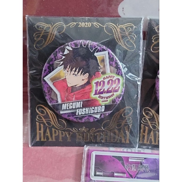 Standee và huy hiệu sinh nhật nhân vật Jujutsu
