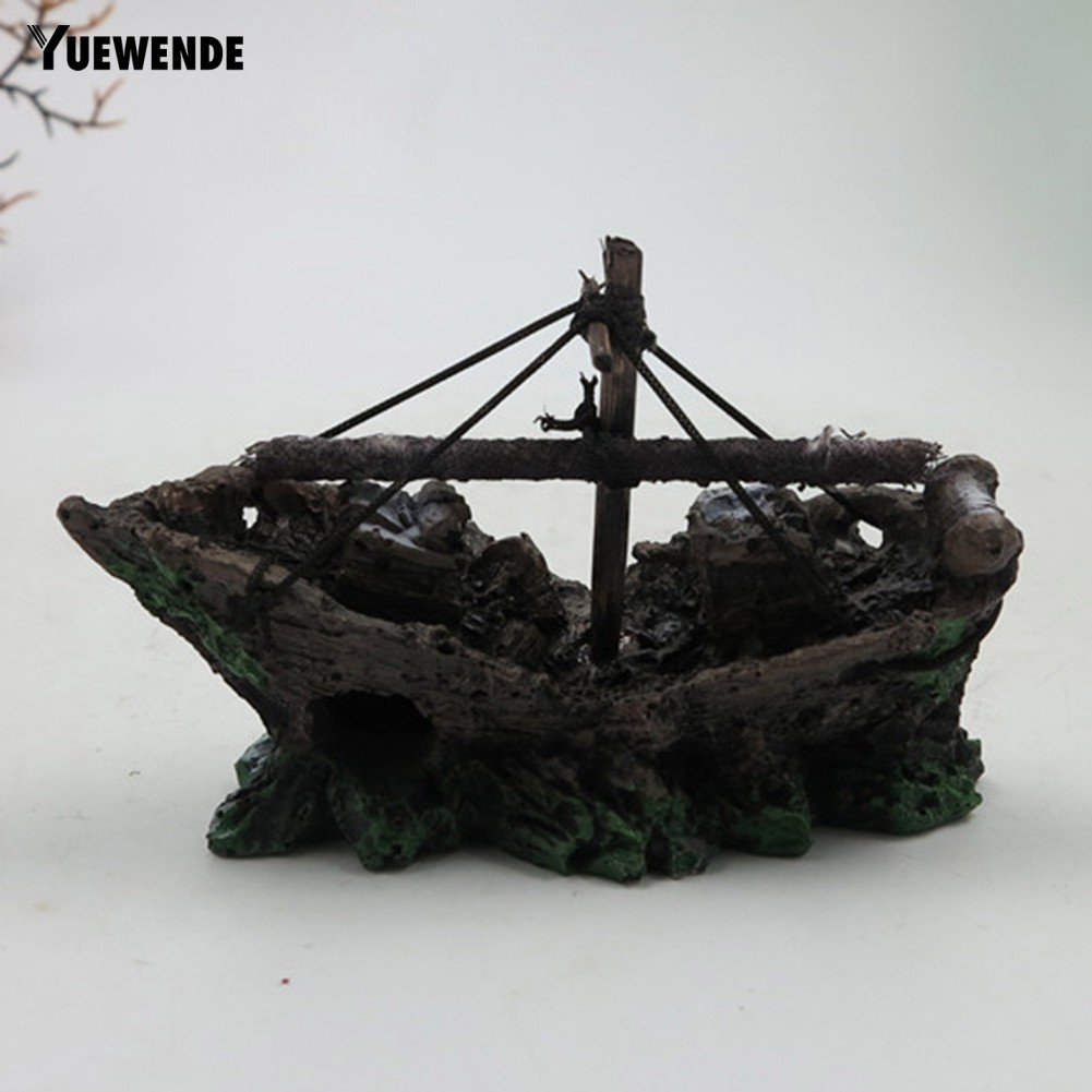 Mô hình tàu đắm bằng nhựa dùng trang trí hồ cá độc đáo