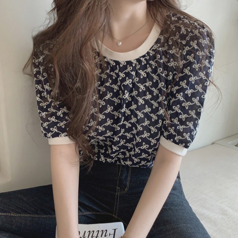 Áo Nữ Ngắn Tay Cổ Tròn Thêu Họa Tiết Phong Cách Hàn Quốc 43330