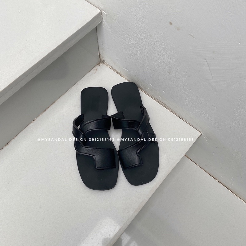 Dép Sandals form đế vuông xỏ ngón 2 quai chéo đế bệt kiểu dáng Hàn Quốc