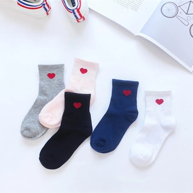 Vớ Cotton Dày Dặn Mềm Mại Thoáng Khí In Họa Tiết Trái Tim Dễ Thương Cho Nữ