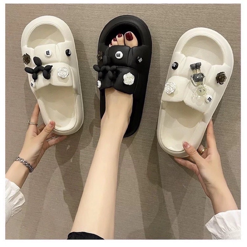 Dép bánh mì stick con chó đen siêu đẹp