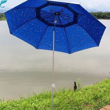 Ô tre nắng tre mưa ngồi câu cá.dù tre nắng tre mưa