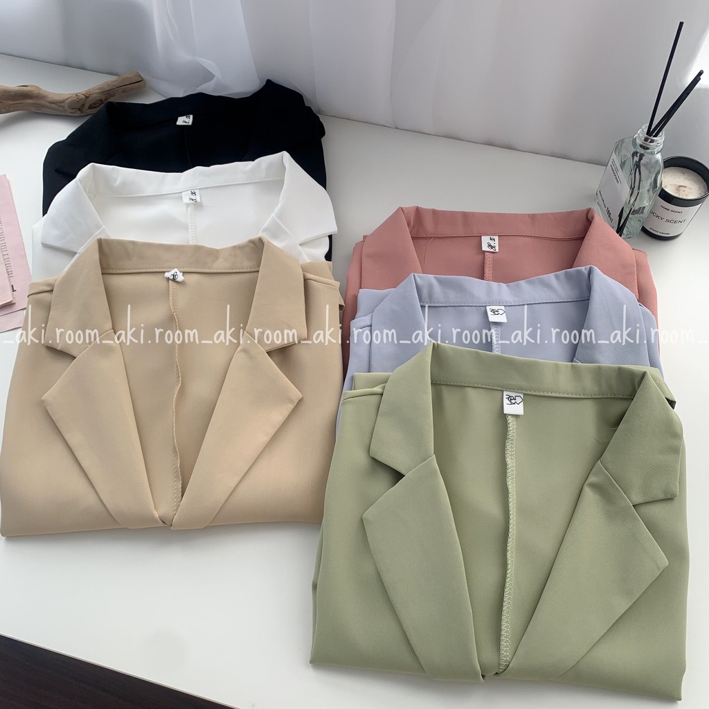 Áo blazer cộc tay dáng lửng hai khuy