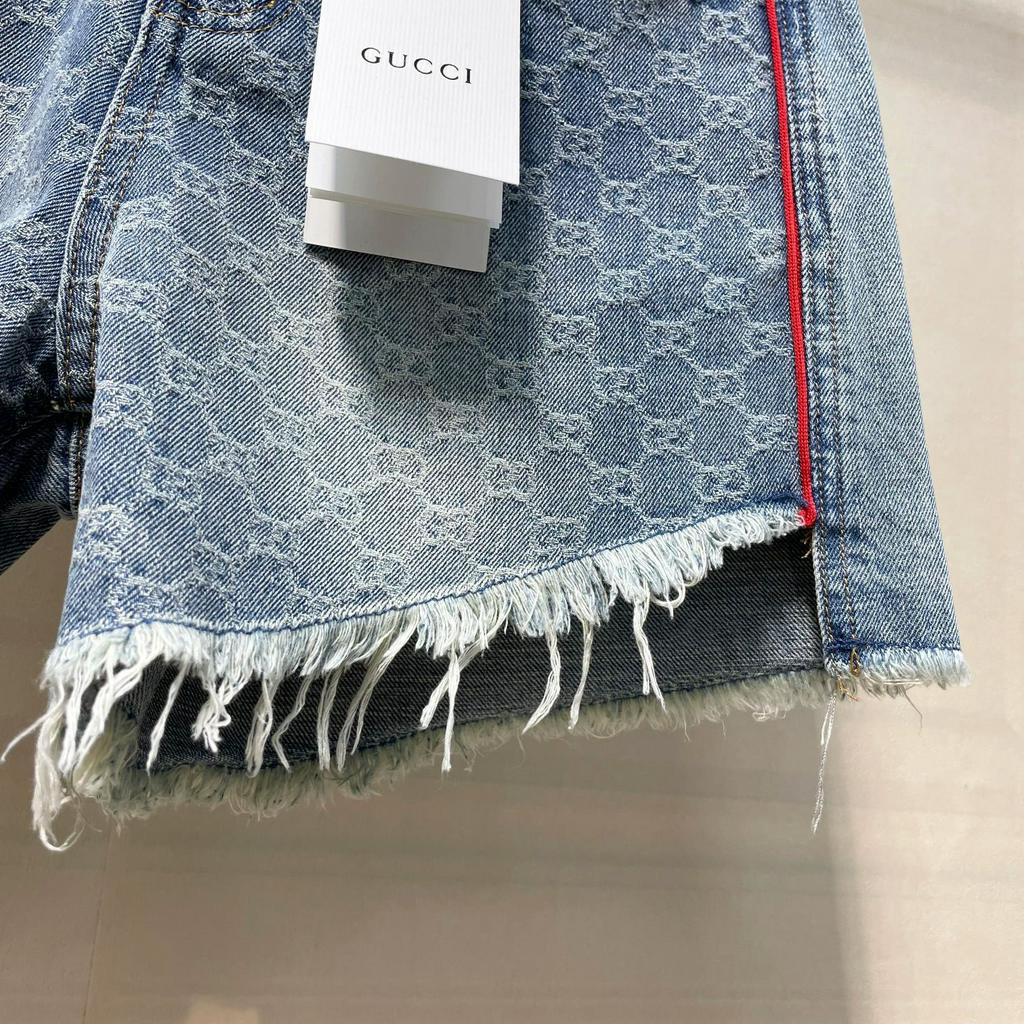 Quần short denim nữ cao cấp Gucci GC GG thiết kế năng động, cá tính