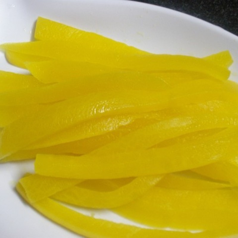 Củ cải vàng muối nguyên cây Hàn Quốc 550gr