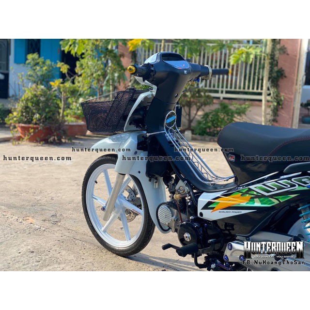 WAVE nhỏ độ đen trắng đơn giản. Tem rời chất liệu cao cấp, bền, không bay màu