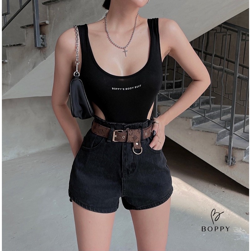 áo bodysuit khoét hông