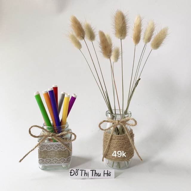 hoa khô đuôi thỏ và lọ