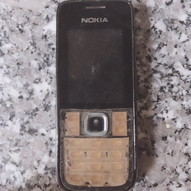 Nokia 2700