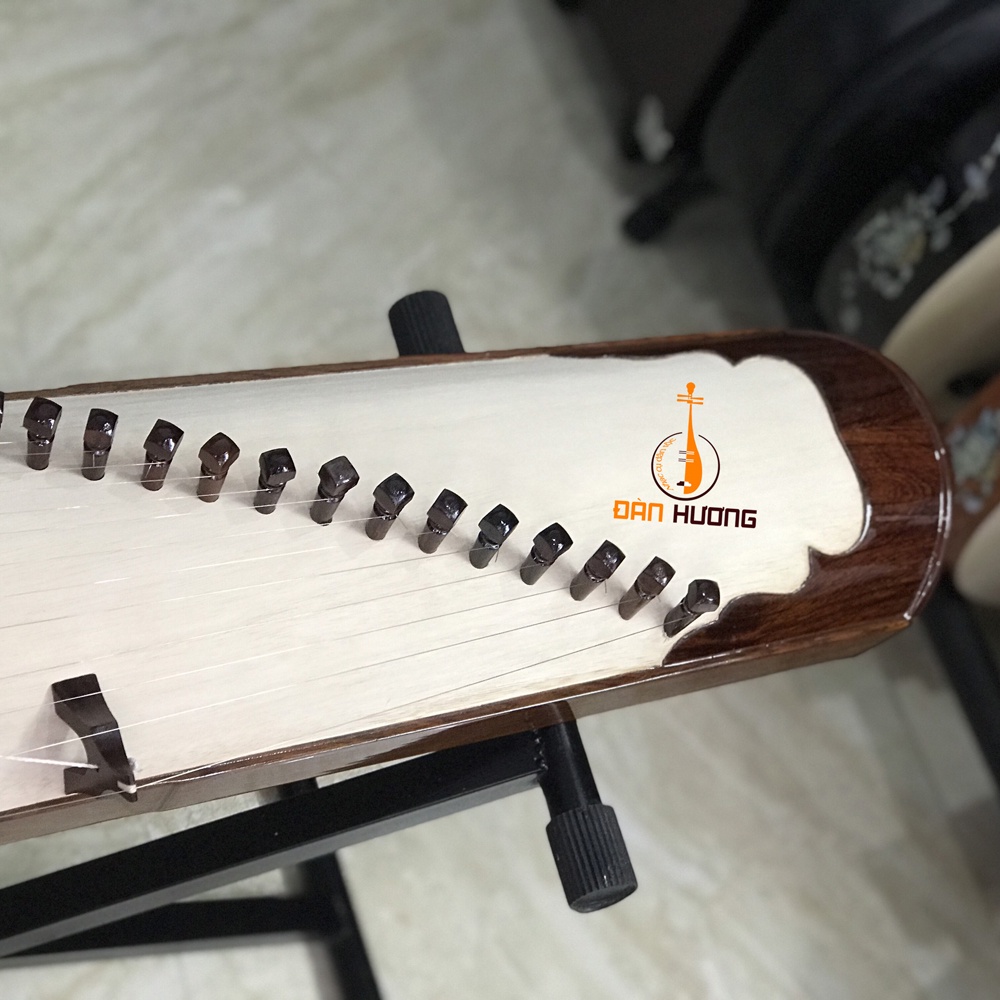 Đàn tranh cao cấp DT449 gỗ Cẩm Lai 17 dây