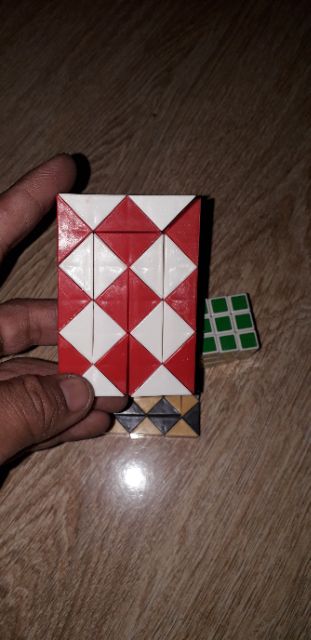 Sét 3 cục rubik gồm 3 loại khác nhau như hình