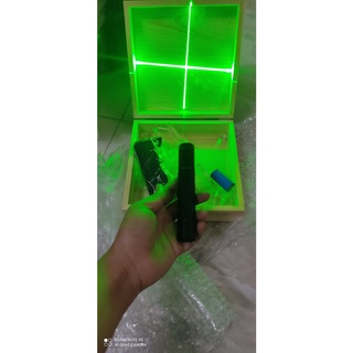 Đèn laze đế xoay định vị chấm chéo xanh Chân đế la kinh nhôm dùng cho la bàn phong thủy