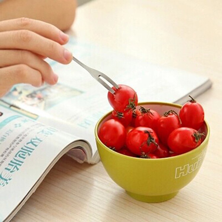 Dĩa ăn hoa quả / trái cây inox loại 2 răng sáng bóng bền đẹp 88058 THẾ GIỞI TIỆN ÍCH 88