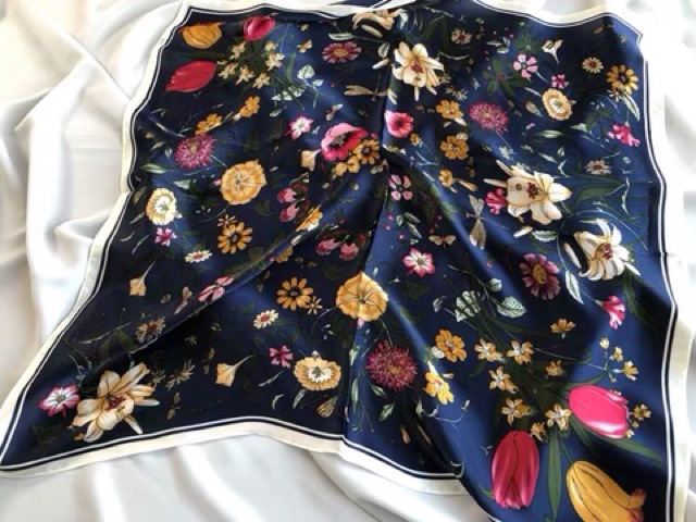 Khăn turban lụa vuông choàng cổ size 70x70cm thanh lịch phong cách nữ tính đa năng dùng làm áo yếm in hoa lá