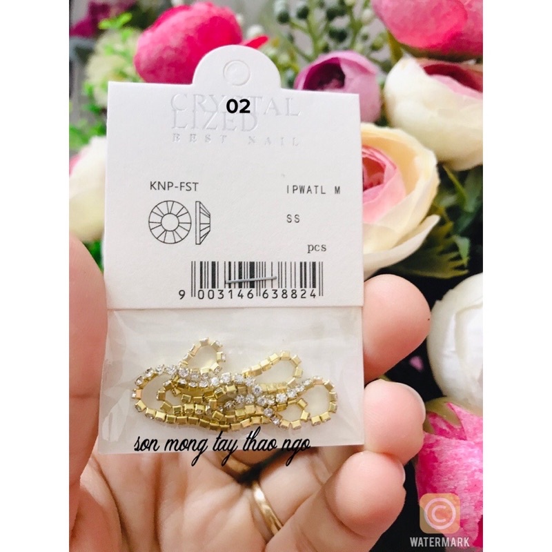 Xích đá gắn móng tạo điểm nhấn xinh -kute