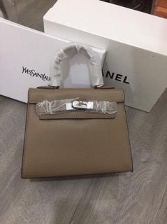 Túi HM size 20 dáng Cao tag Bạc