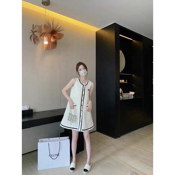 Váy dạ phối viền kèm tag chà neo