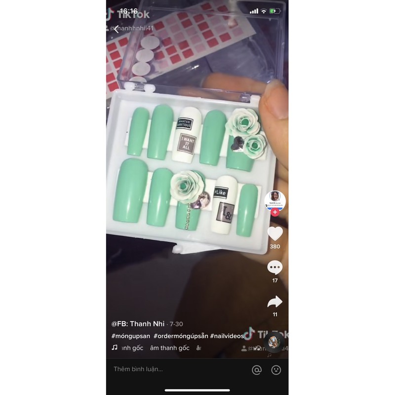 Hộp để móng úp