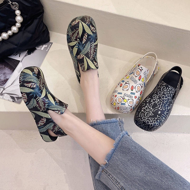 Dép Sandal Bít Mũi Đế Bằng Chống Thấm Nước Thời Trang Mùa Hè 2022 Cho Nữ