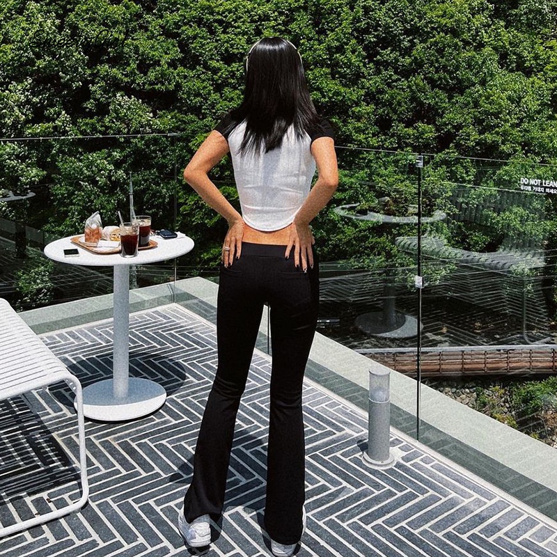 Áo Thun Tay Ngắn Cổ Tròn Phối Màu Tương Phản Thời Trang 2022 Cho Nữ