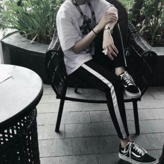 Joggers thun thể thao viền sọc