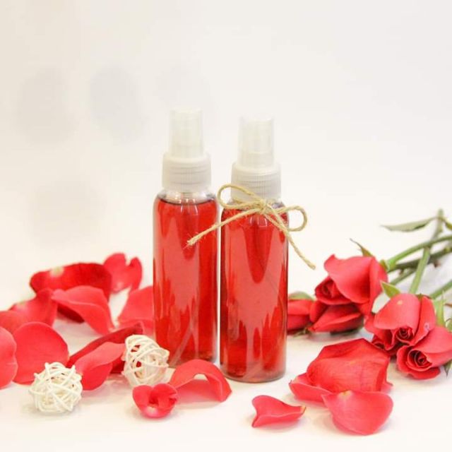 Nước hoa hồng handmade