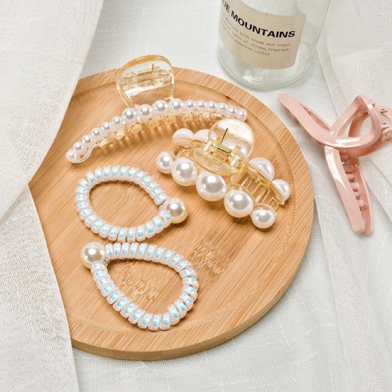 Sét Kẹp Tóc Ngoạm Giả Ngọc Trai Kèm Dây Buộc 5 Chi Tiết Siêu Sang