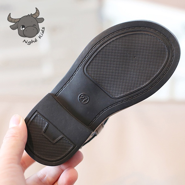 Sandal chiến binh trang trí nút trái tim - Xăng đan bé gái MG690