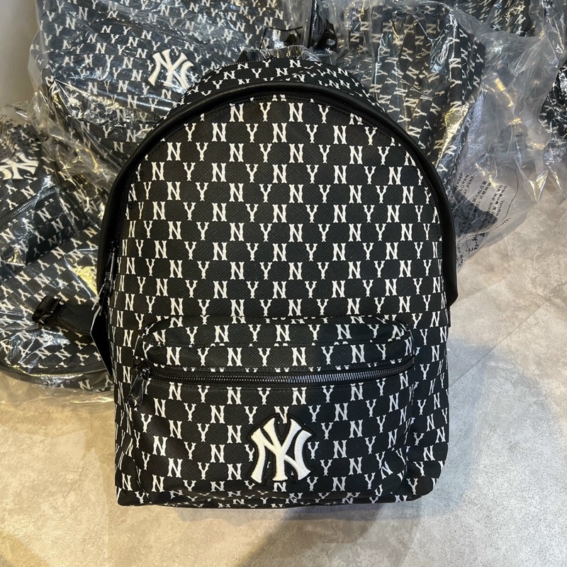 Balo monogram MLB