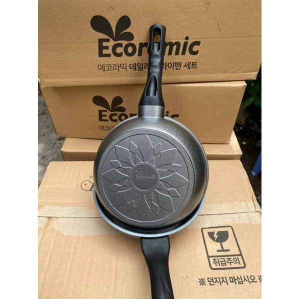 Chảo sâu lòng ecoromic 18cm..