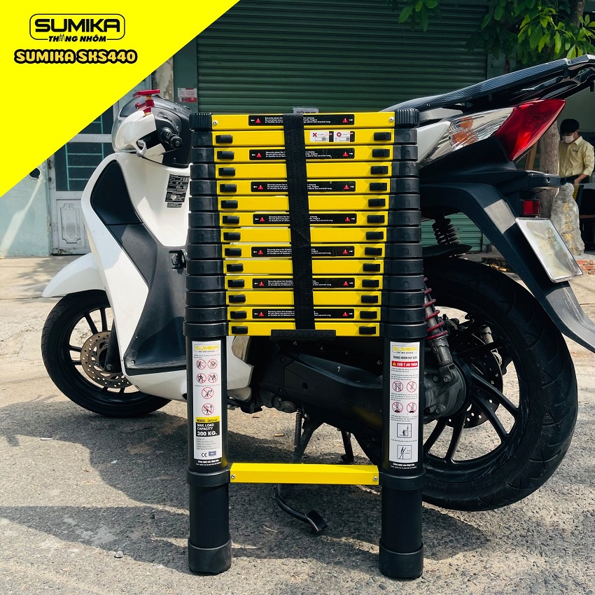 Thang Nhôm Rút SUMIKA SKS440 SƠN TĨNH ĐIÊN, Thang Rút Đơn 4.4m, Công Nghệ Nhật Bản - Tải 300 KG - Bảo Hành 24 Tháng