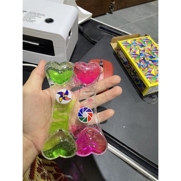 Đồ trang trí , đồng hồ cát lỏng hình 2 trái tim - Đồng hồ thả dầu hình trái tim trang trí , quà lưu niệm ý nghĩa