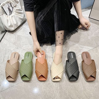 Dép Nữ Mũi Vuông Quai Chéo D136