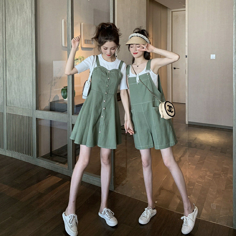 Set Áo Thun Ngắn Tay + Đầm Yếm Thời Trang Hè 200 Cho Nữ | BigBuy360 - bigbuy360.vn