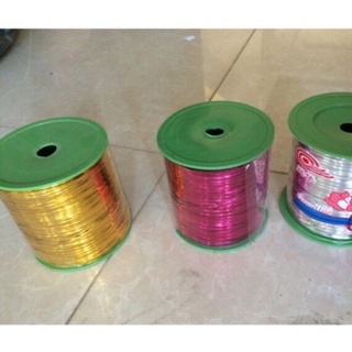 Kẽm cột nơ bó hoa.