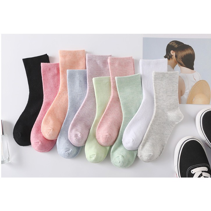 Tất - Vớ Nữ Cotton Trơn Cổ Dài Freesize Phong Cách Ulzzang Hàn Quốc DCU60