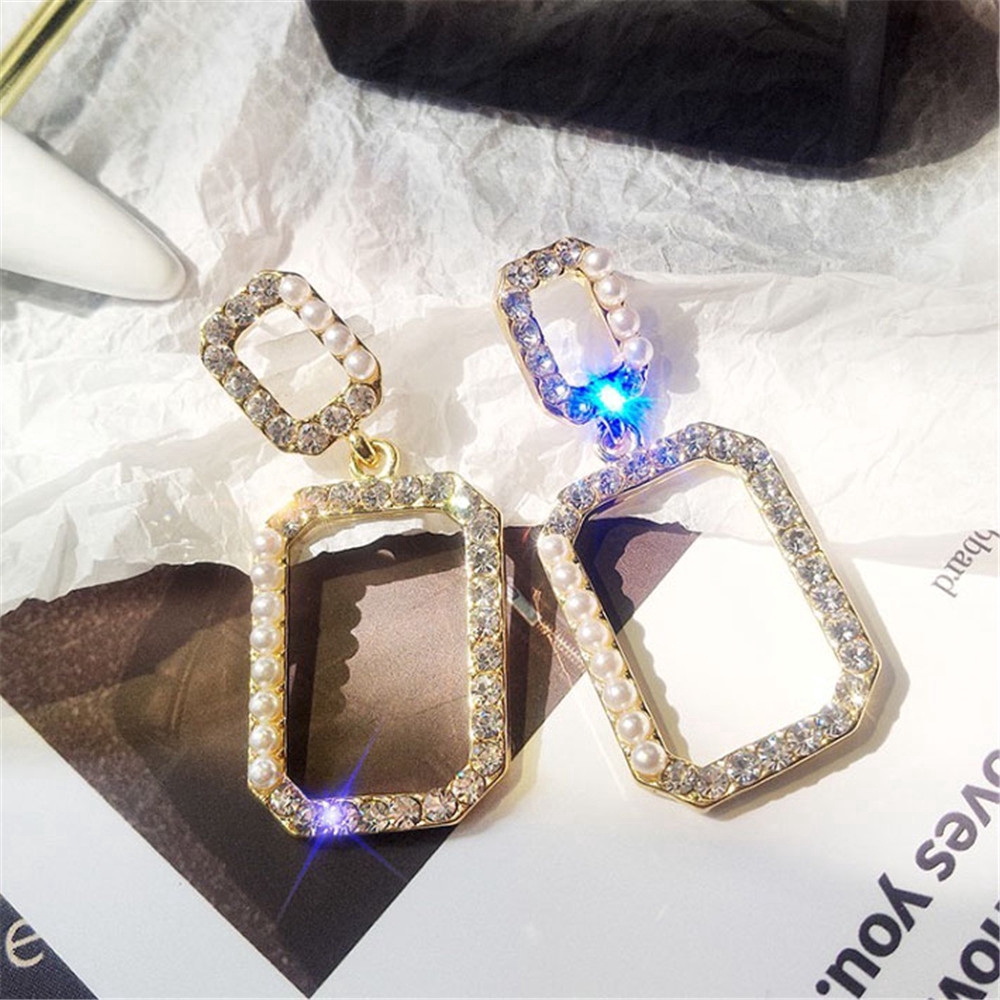 Đôi bông tai đính đá kiểu dáng thời trang phong cách retro dành cho nữ