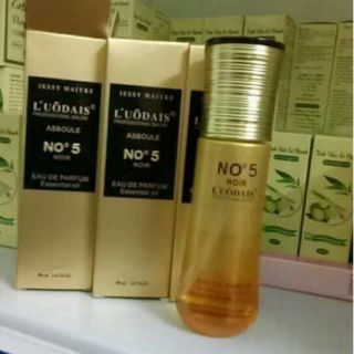 Dưỡng tóc hương nước hoa no5